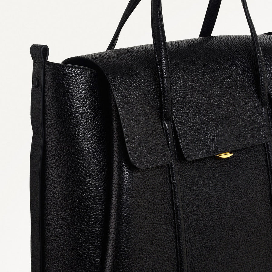 The Chancery Leather Medium Flapover Backpack in Black - H2089001