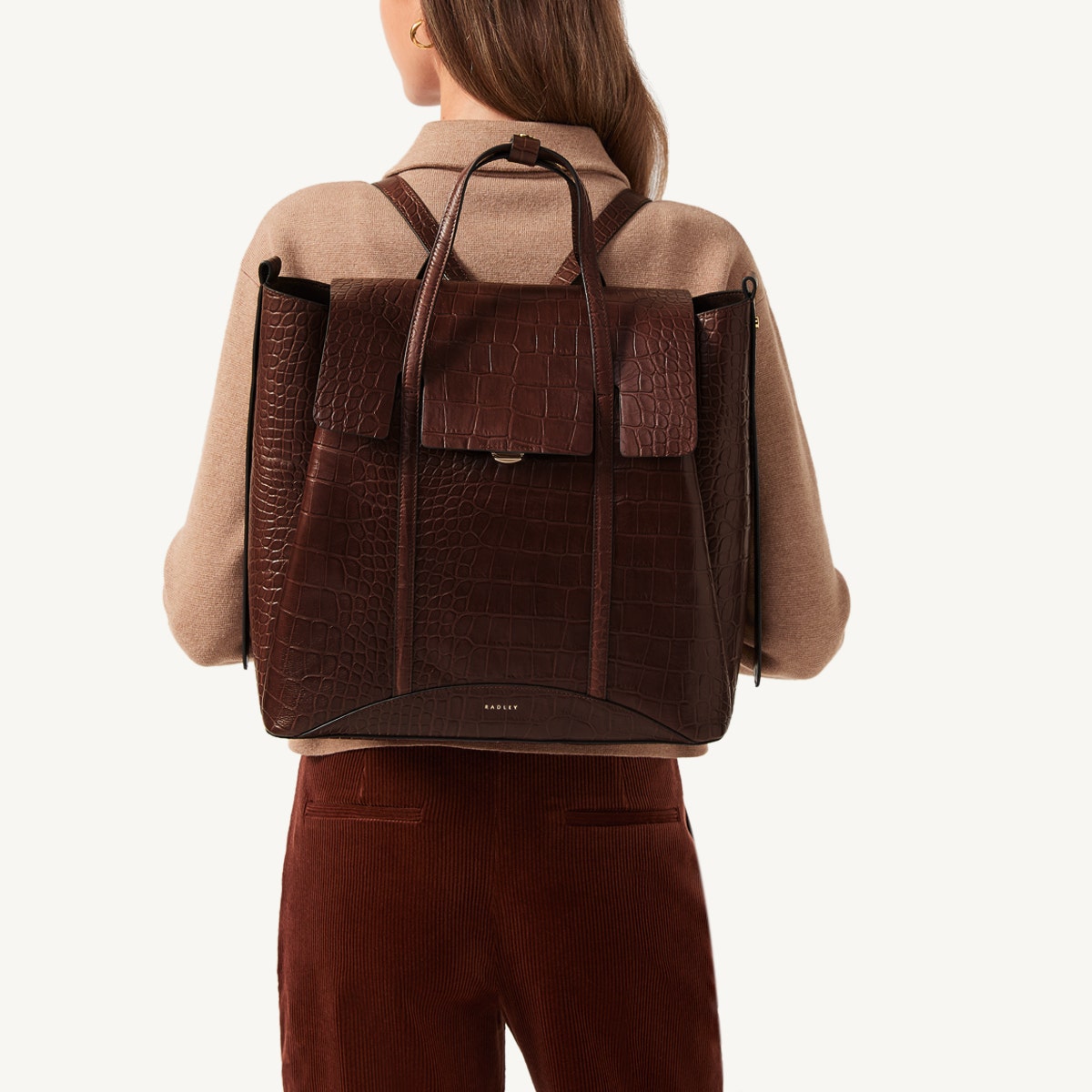 The Chancery Leather Medium Flapover Backpack in Walnut - H2095208