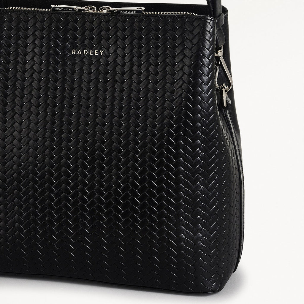 Dukes Place Leather Medium Compartment Crossbody Bag in Black - H2125001