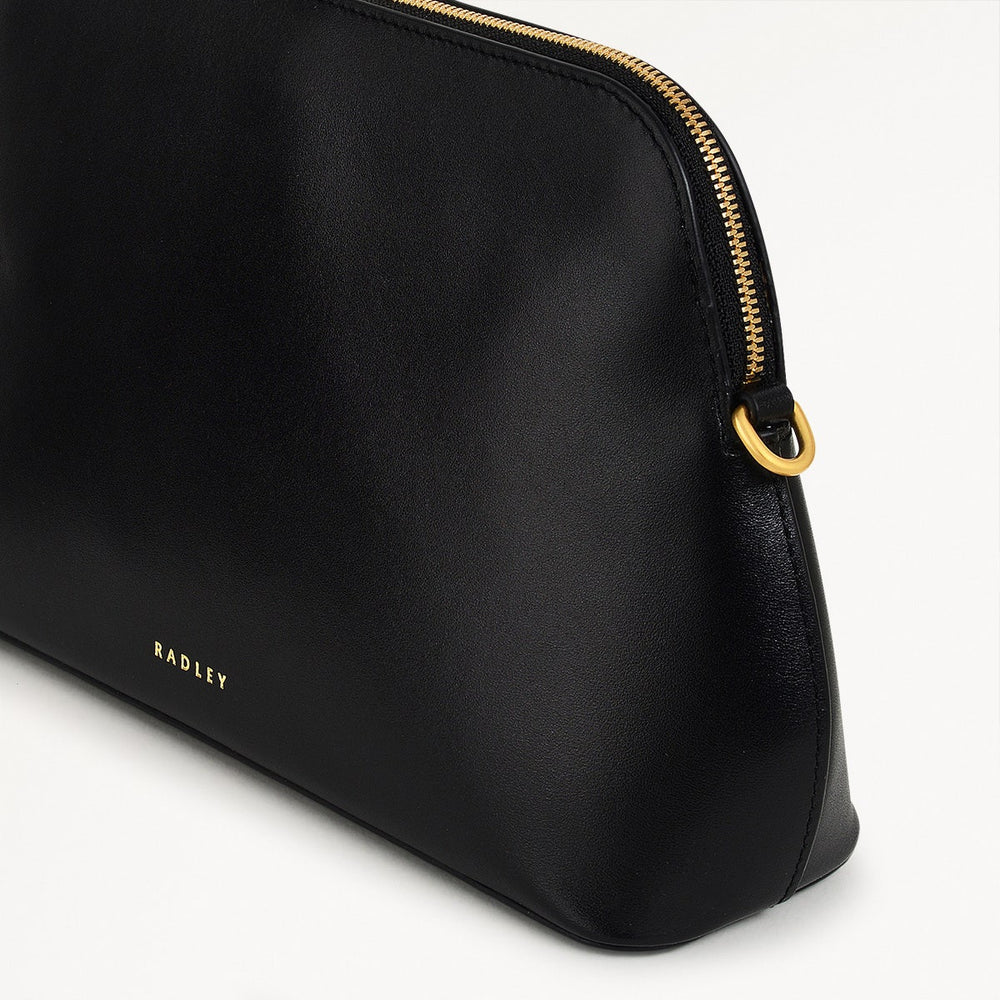 Liverpool Street Medium Ziptop Crossbody Black - H2167001