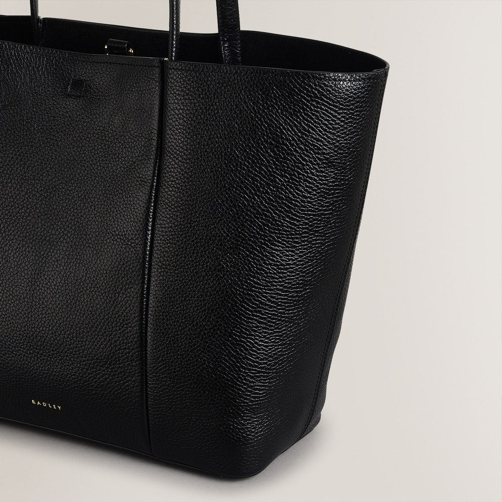 Henrietta Place Leather Large Open Top Tote Bag in Black - H2257001