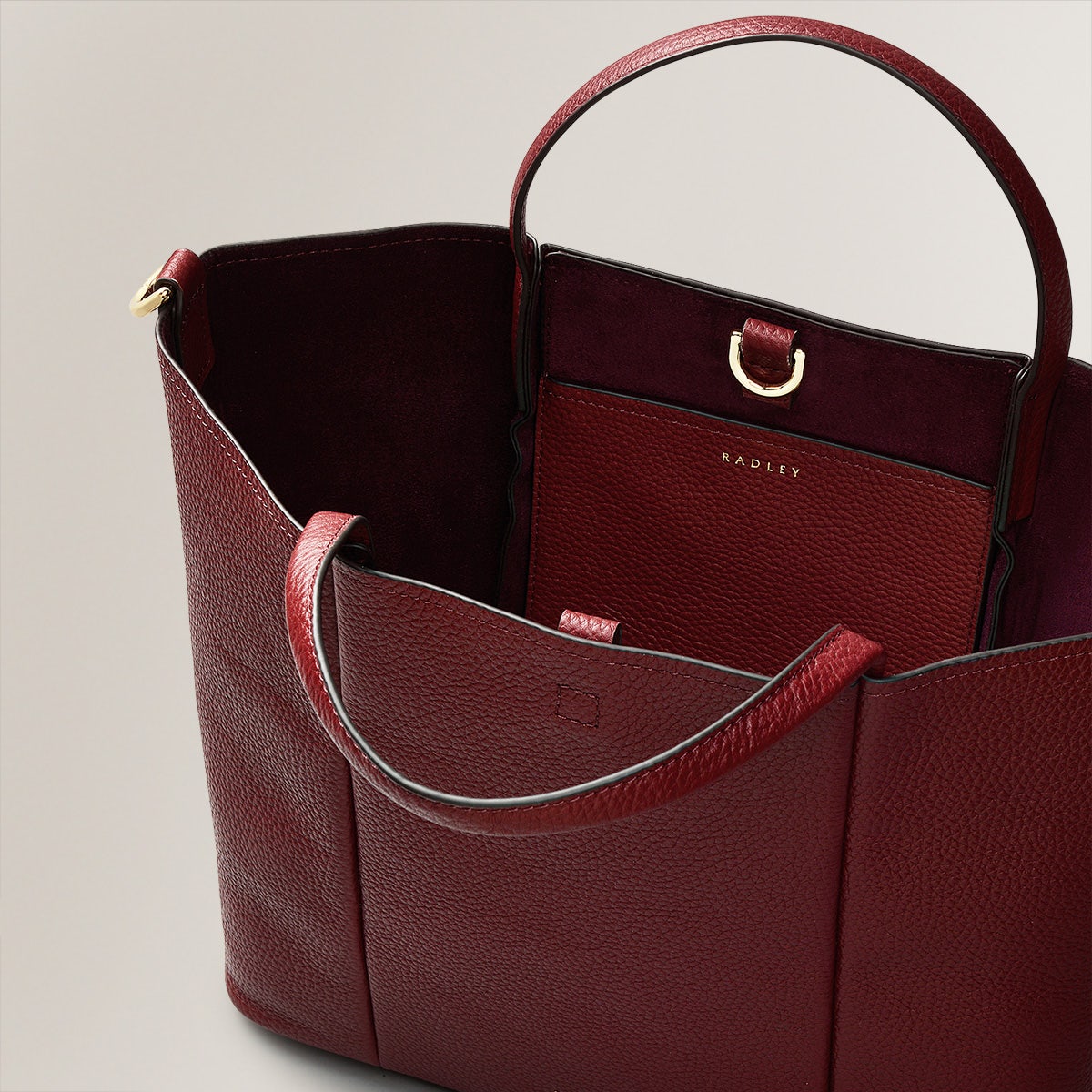 Henrietta Place Leather Medium Open Top Grab Bag in Merlot - H2261603