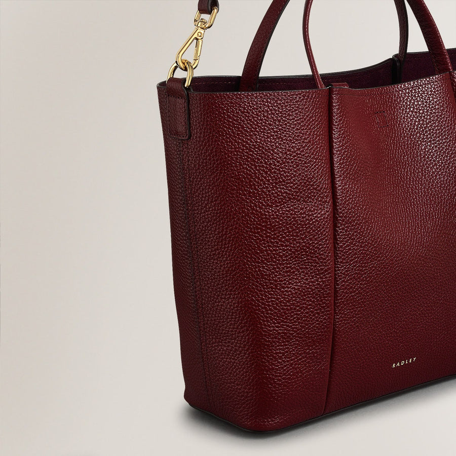 Henrietta Place Leather Medium Open Top Grab Bag in Merlot - H2261603
