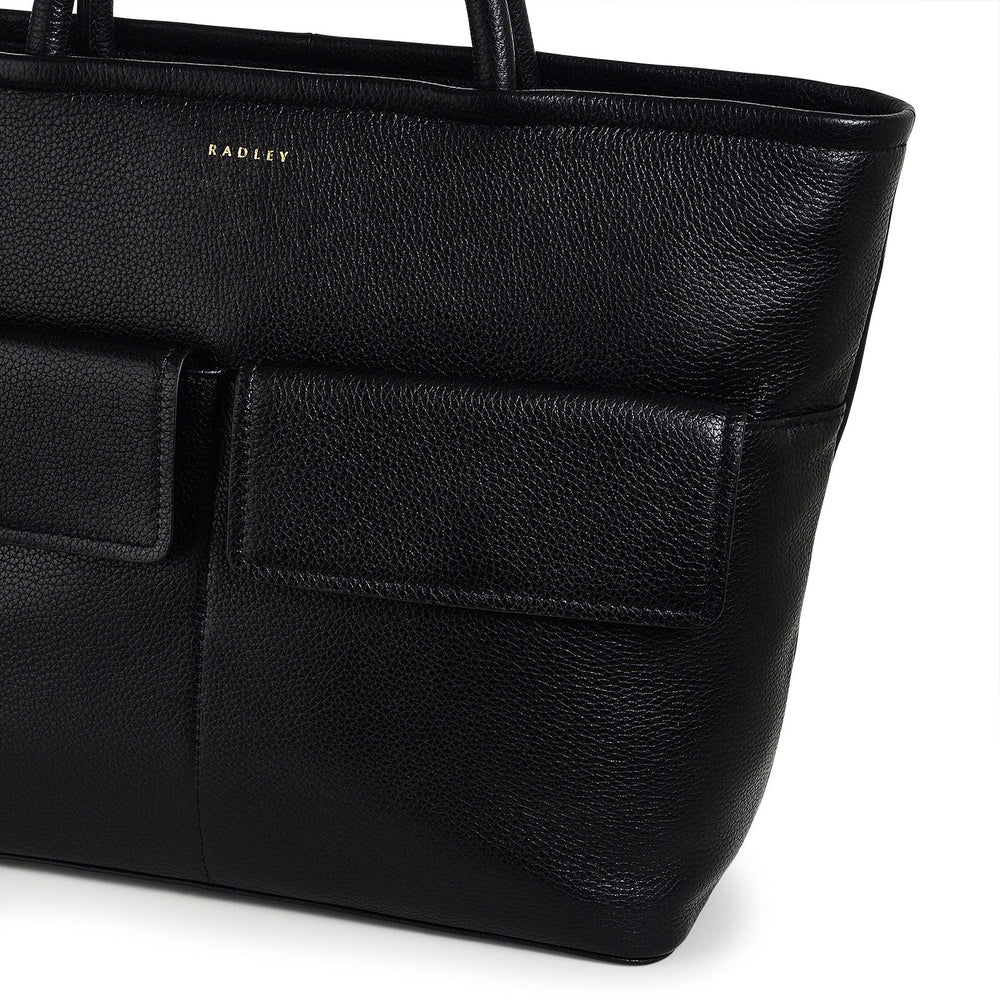 Brompton Crescent Leather Medium Ziptop Grab Bag in Black - H2327001