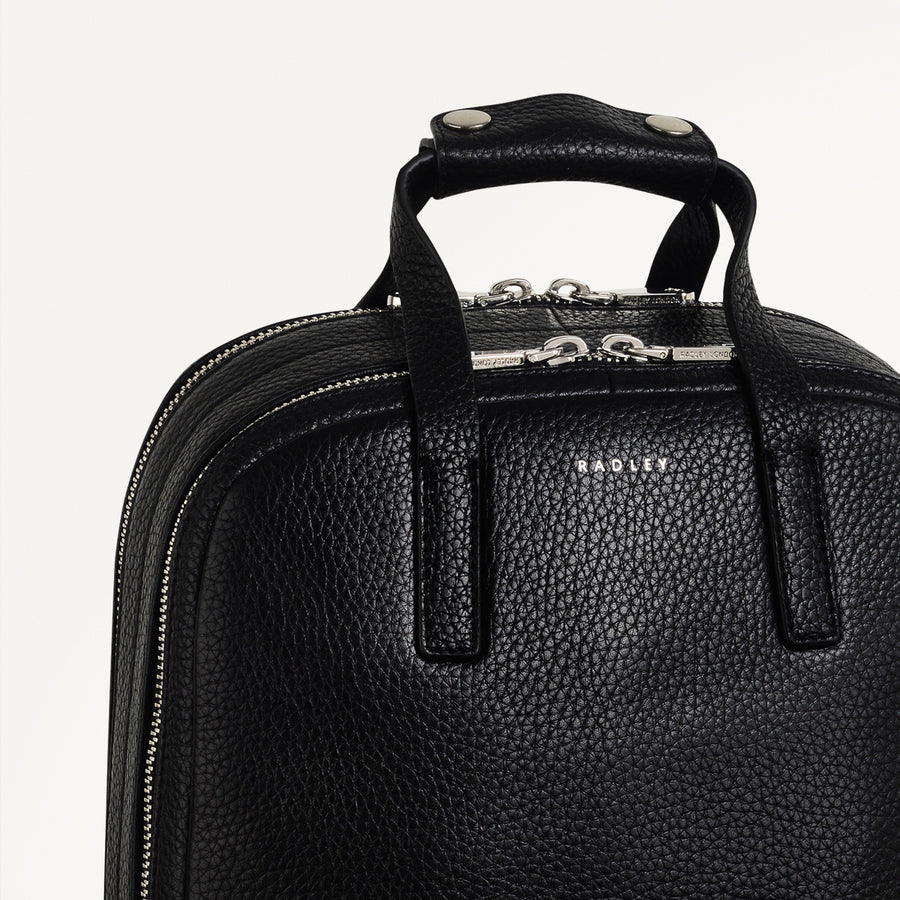 Dukes Place Leather Medium Zip Around Backpack in Black - H2475001