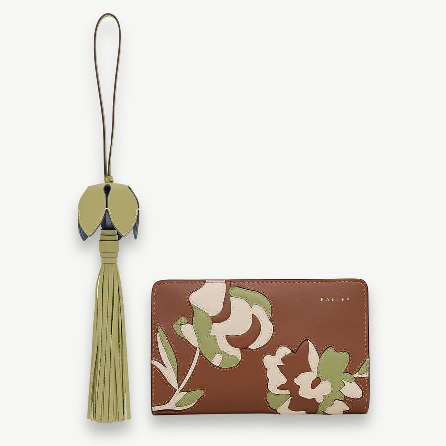 Cognac Medium Purse & Apple Charm