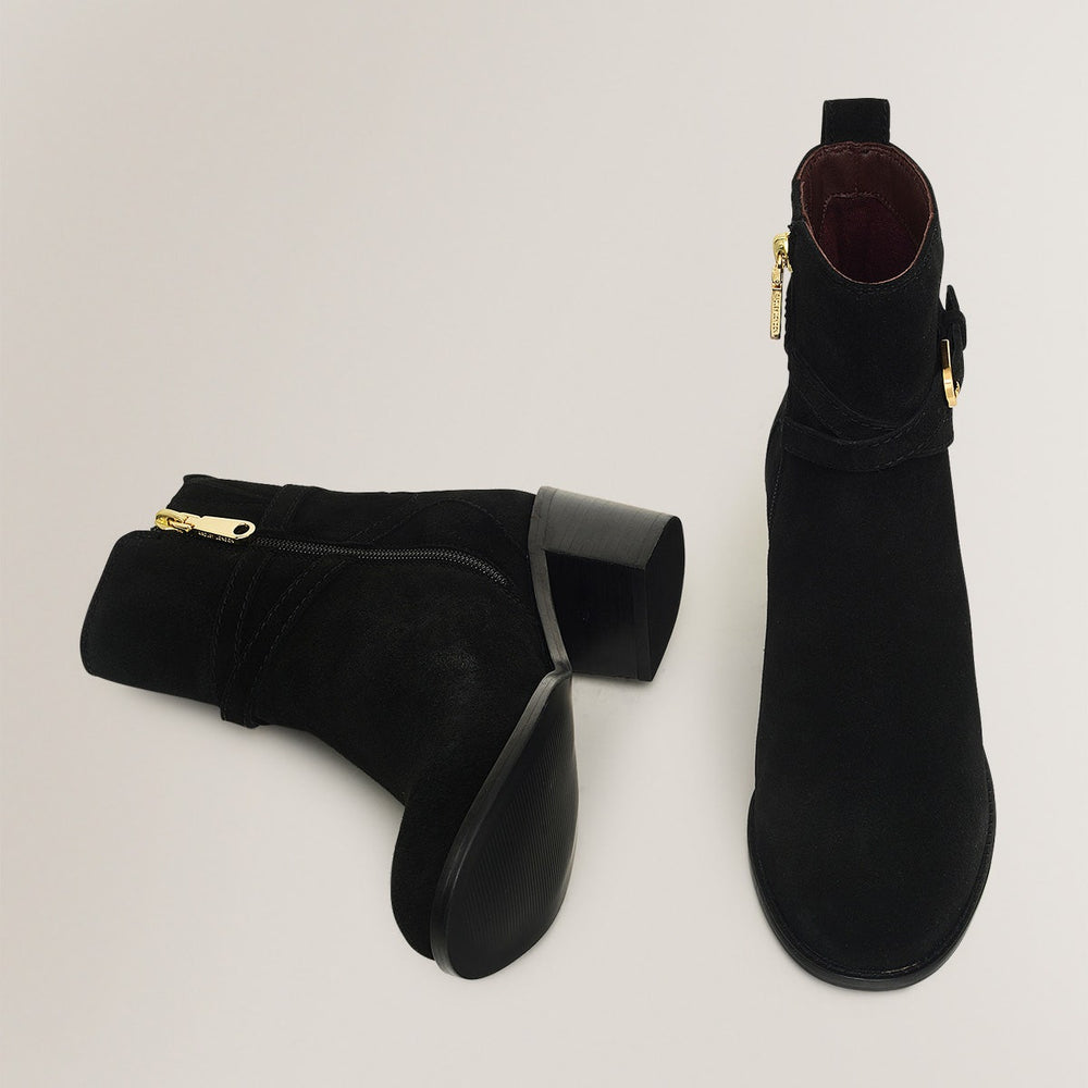 ACER WALK BUCKLE SUEDE JEANS BOOT BLACK