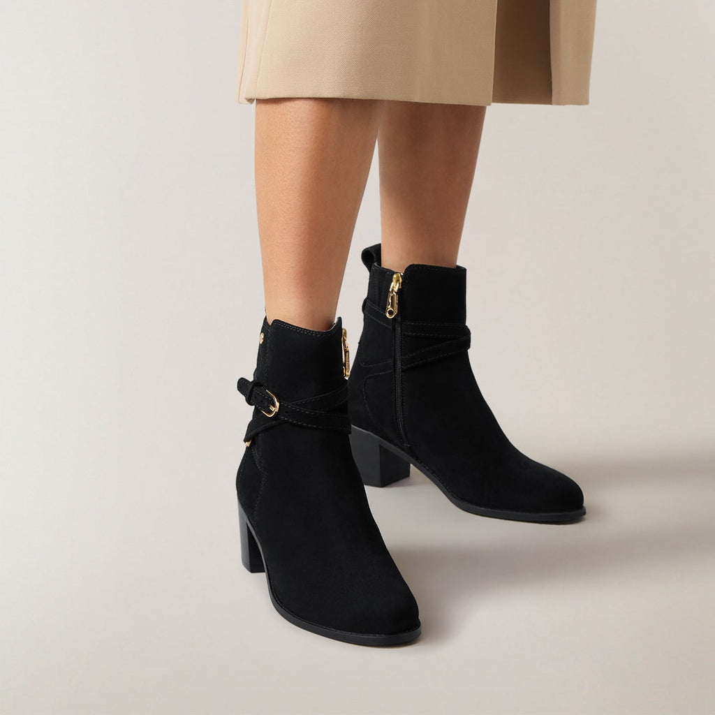 ACER WALK BUCKLE SUEDE JEANS BOOT BLACK