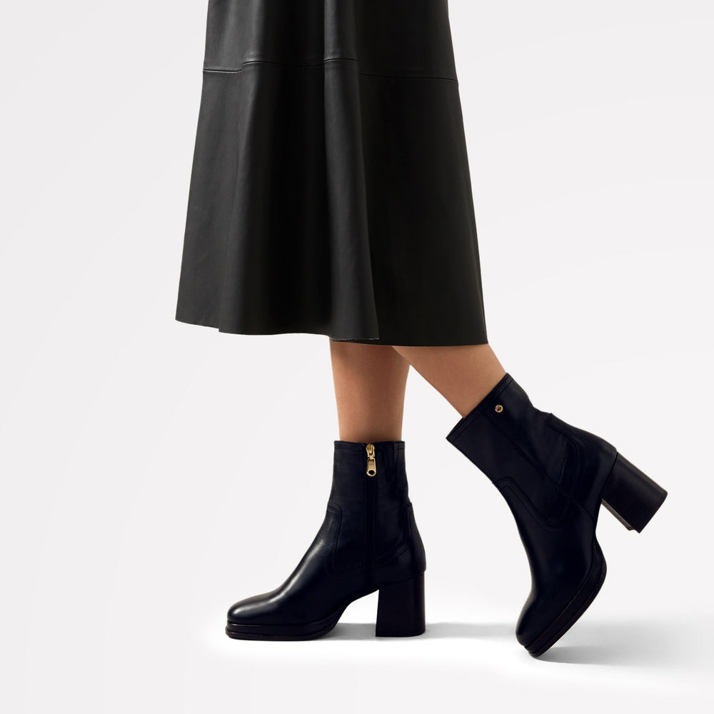 FELSHAM PLACE PLATFORM BOOT BLACK