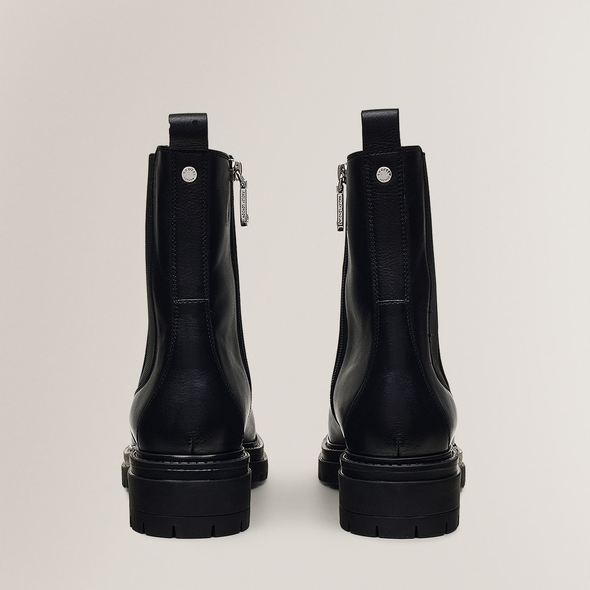 DURHAM PLACE LONGLINE CHELSEA BOOT BLACK