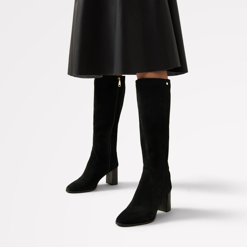 CARRIAGE DRIVE LONG HEELED BOOT BLACK