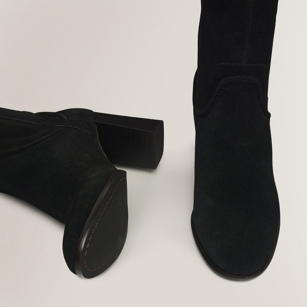 CARRIAGE DRIVE LONG HEELED BOOT BLACK