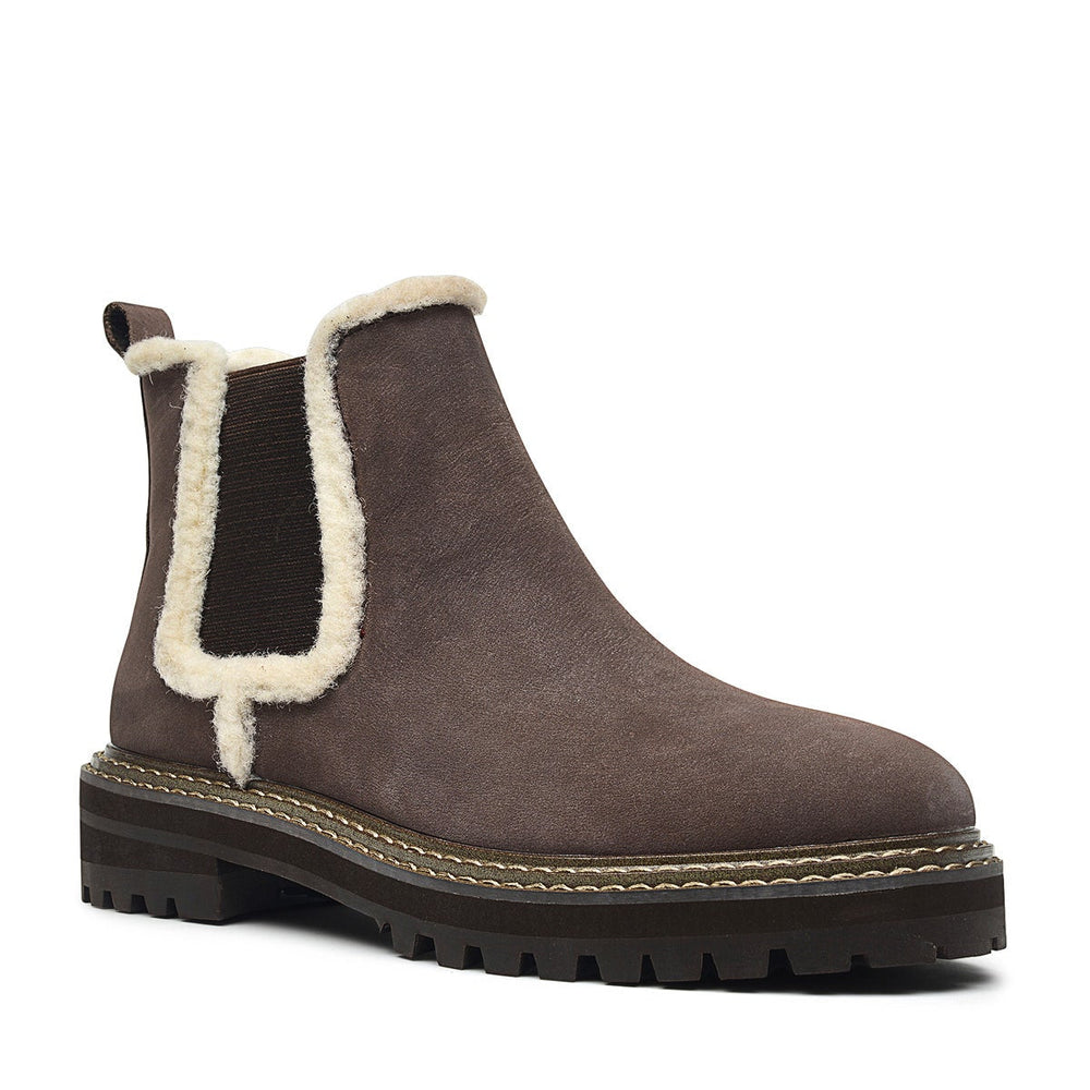 DUKES PLACE CHUNKY FAUX FUR CHELSEA BROWN