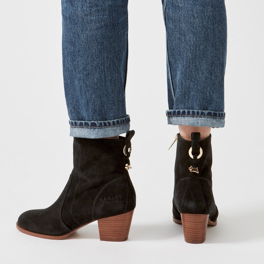 New Row UK 3 / EUR 36 Leather Jeans Boot in Black  -  Q6948001A