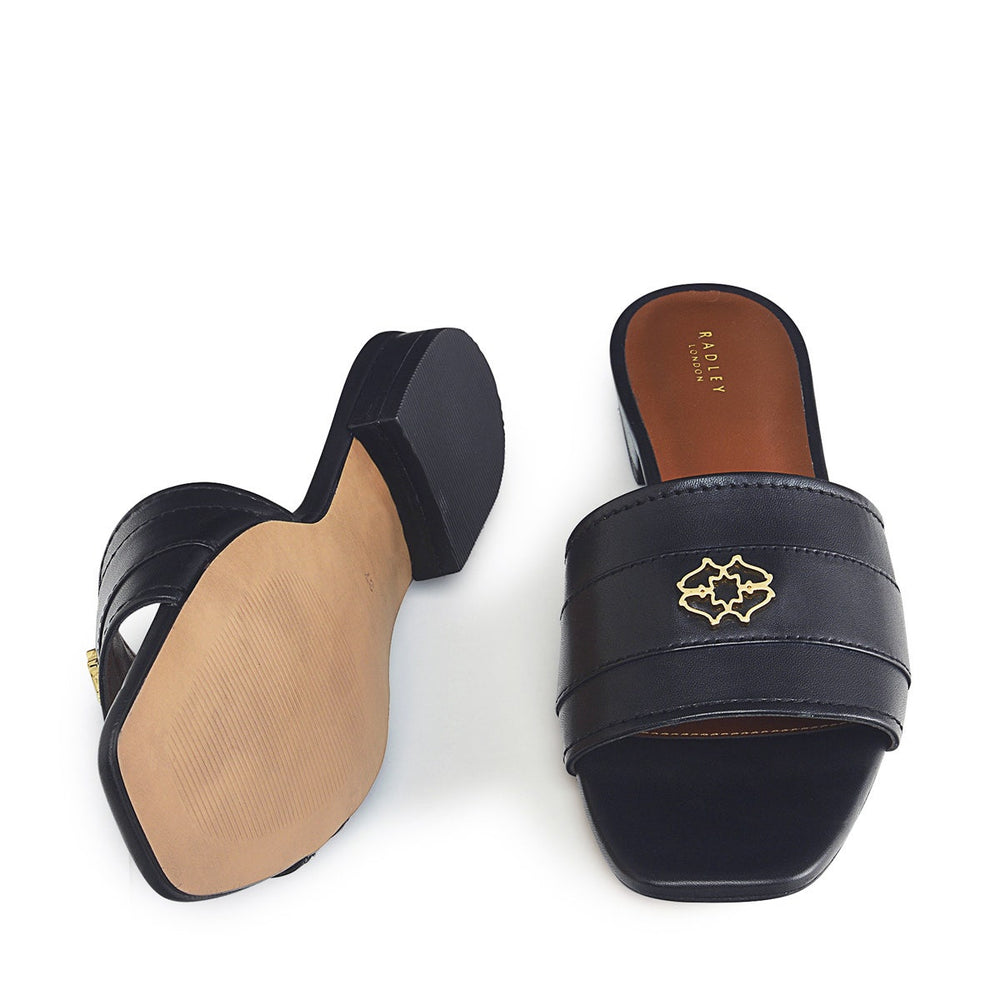 Trinity Way UK 3 / EUR 36 Leather Heirloom Mule in Black  -  Q7779001A