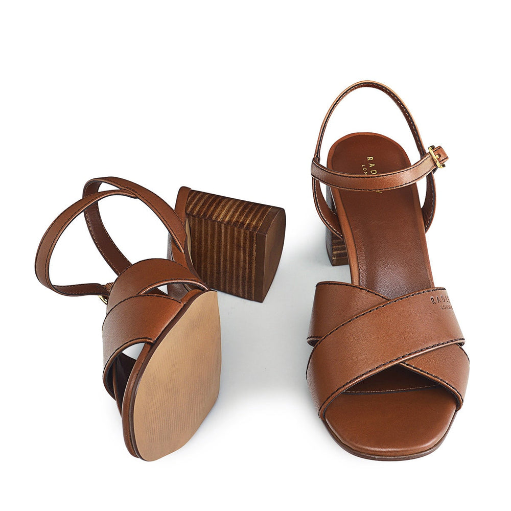 CHERRY GARDEN PIER CROSSOVER BLOCK HEELED SANDAL TAN