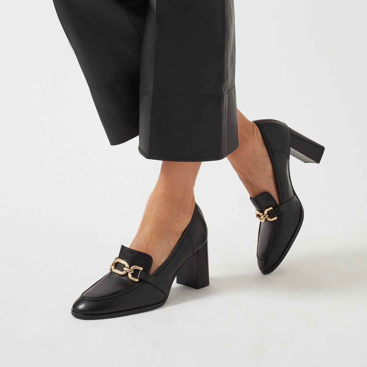 CAVENDISH MEWS CHUNKY CHAIN HEELED LOAFER BLACK