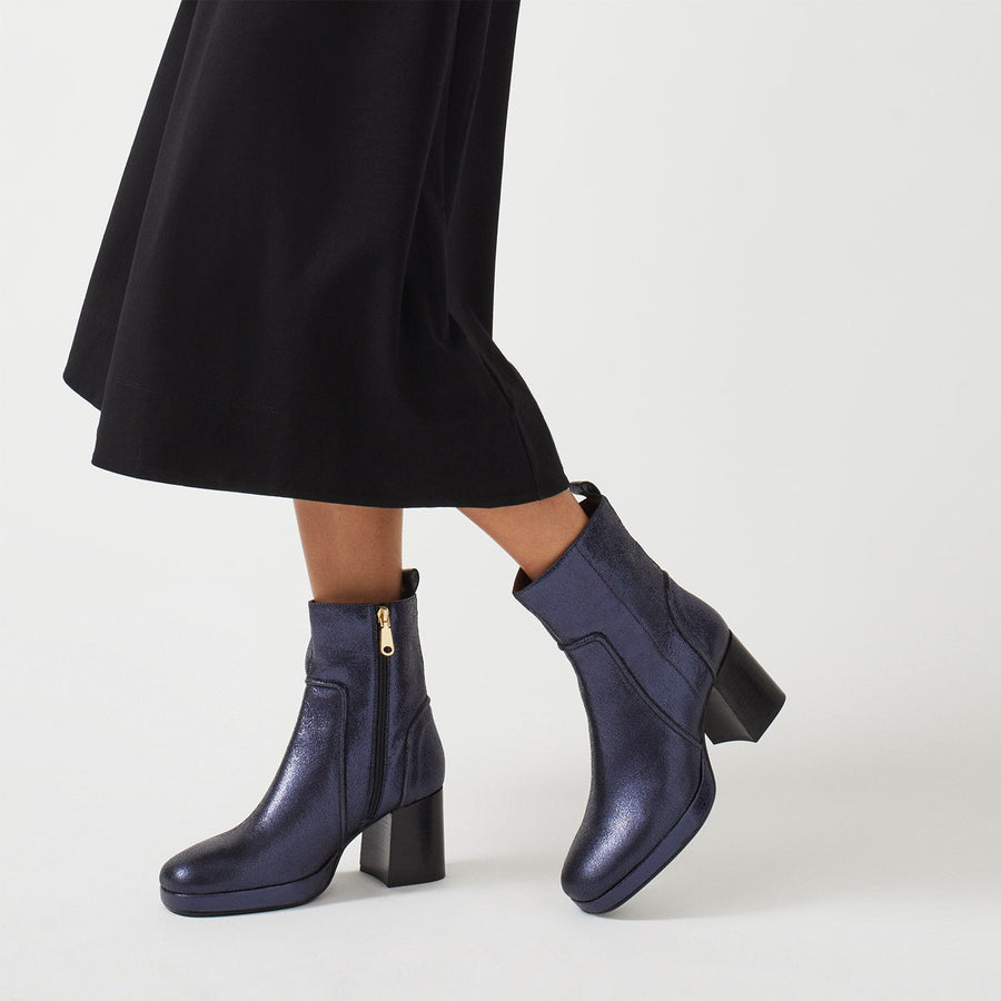 ELM PLACE - METALLIC PLATFORM BOOT INK