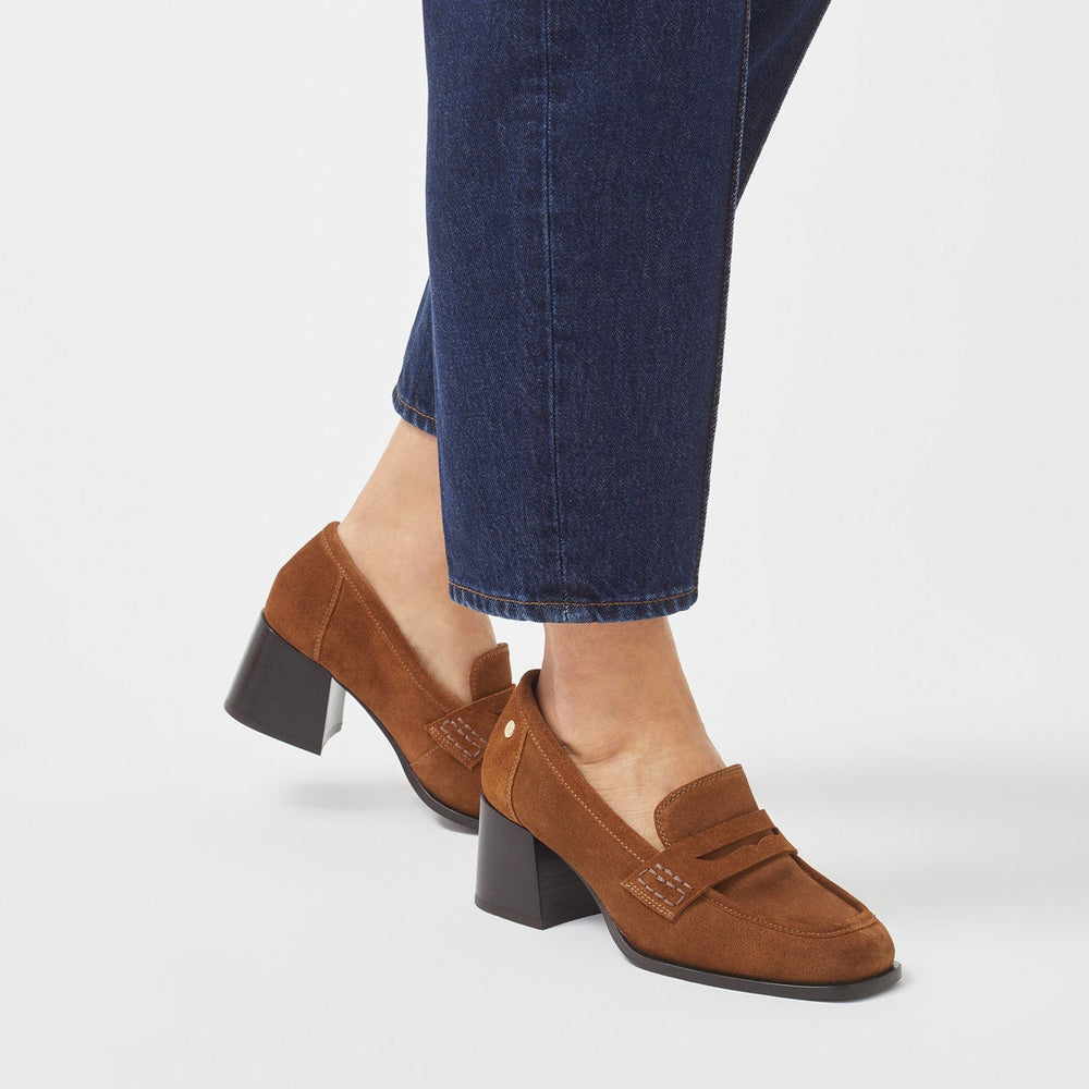 THISTLE ROW MIDI HEEL LOAFER TAN