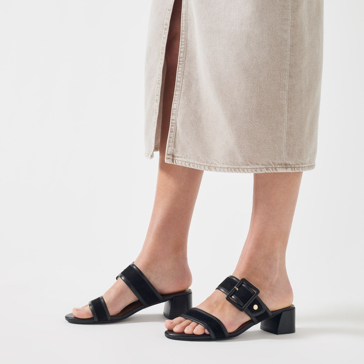 SLOANE SQUARE BUCKLE MULE BLACK