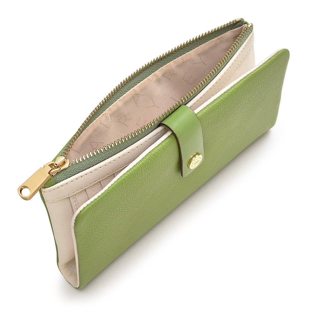 Larkswood 2.0 Leather Large Bifold Wallet in Bonsai - S1354317