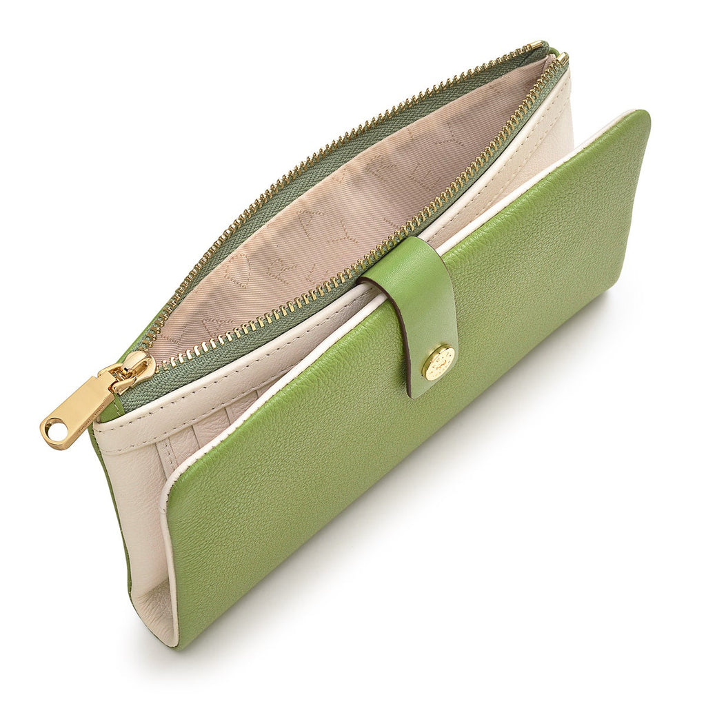 Larkswood 2.0 Leather Large Bifold Wallet in Bonsai - S1354317