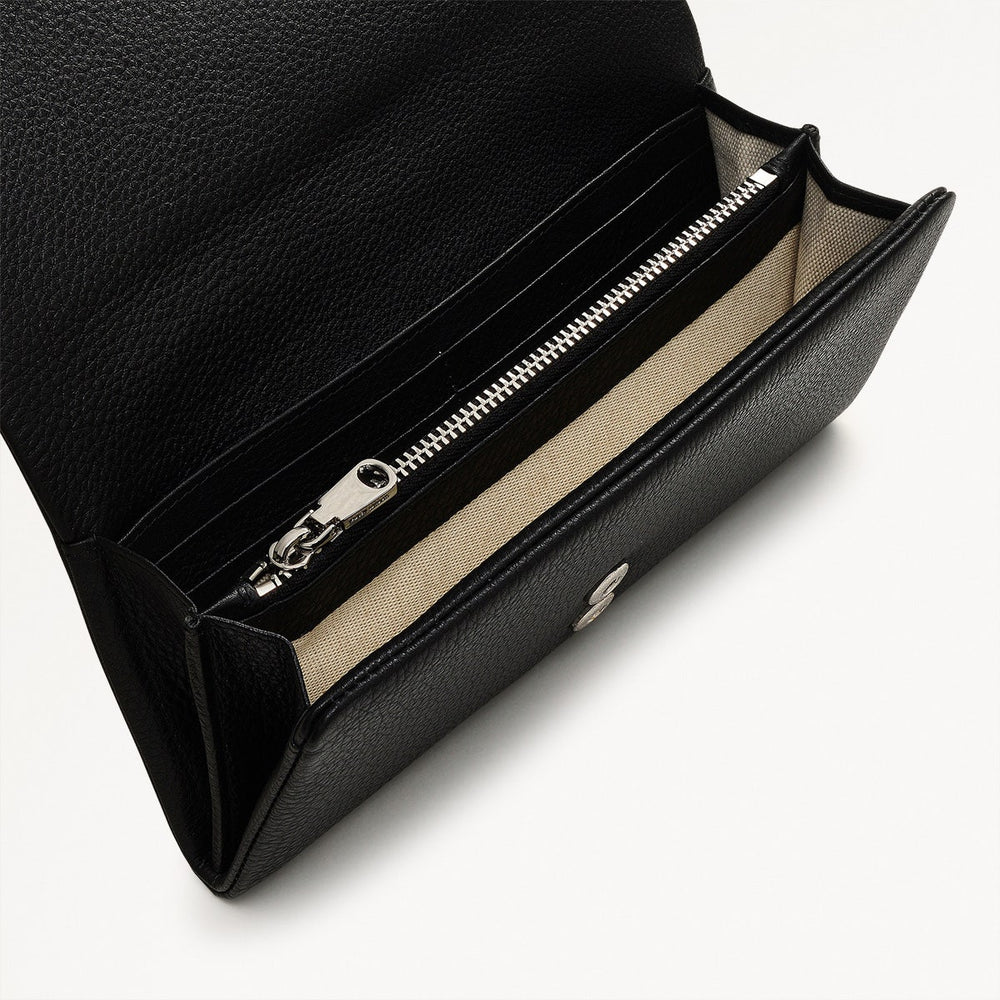 Mallow Street Leather Large Flapover Wallet in Black - S1872001