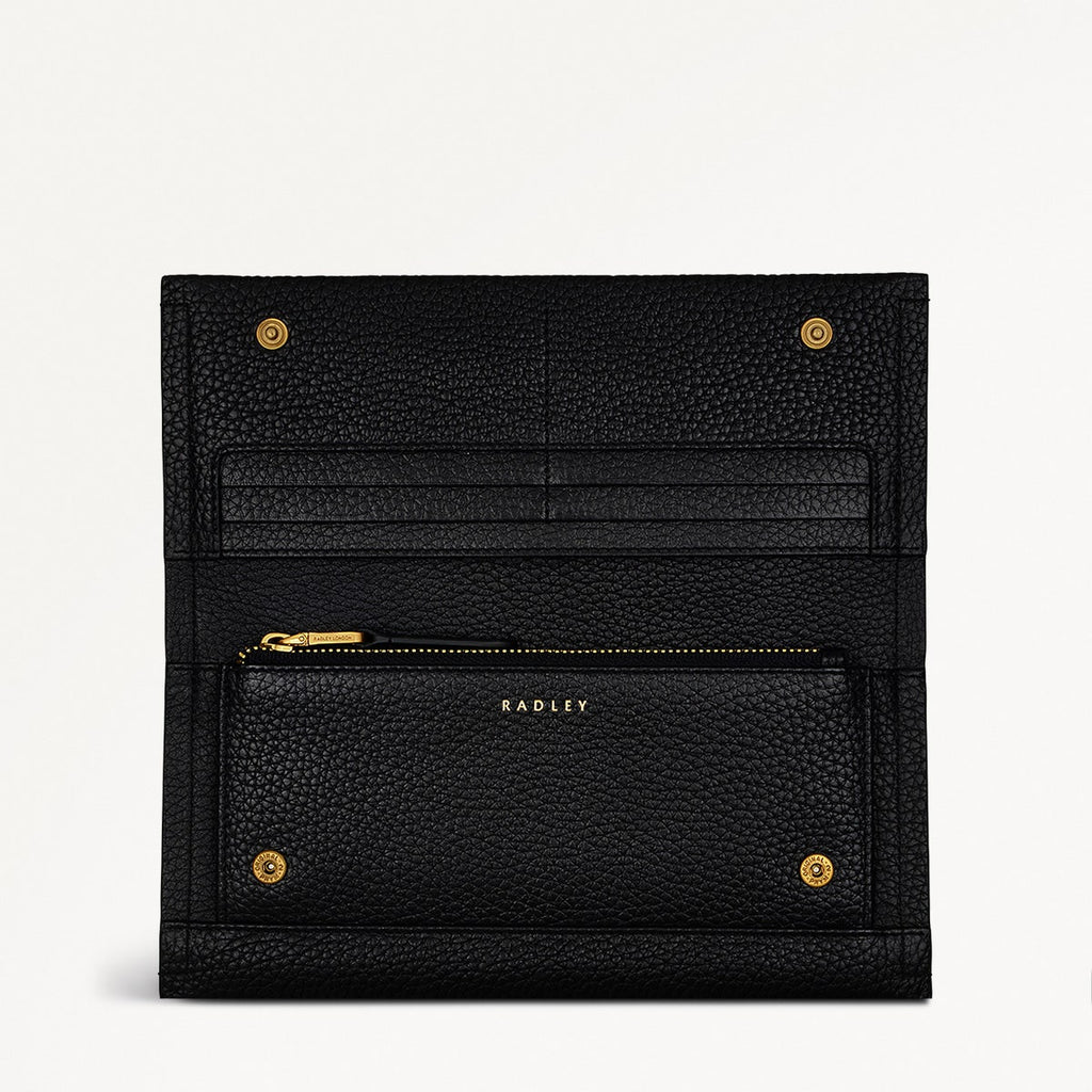 Oak Street Leather Large Flapover Wallet in Black - S1883001