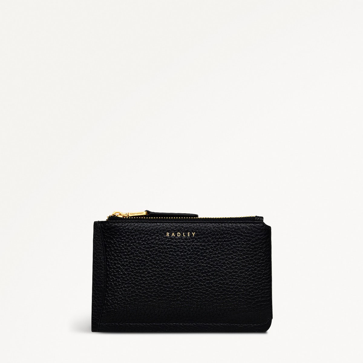 The Chancery Leather Medium Ziptop Coin Purse in Black - S1940001