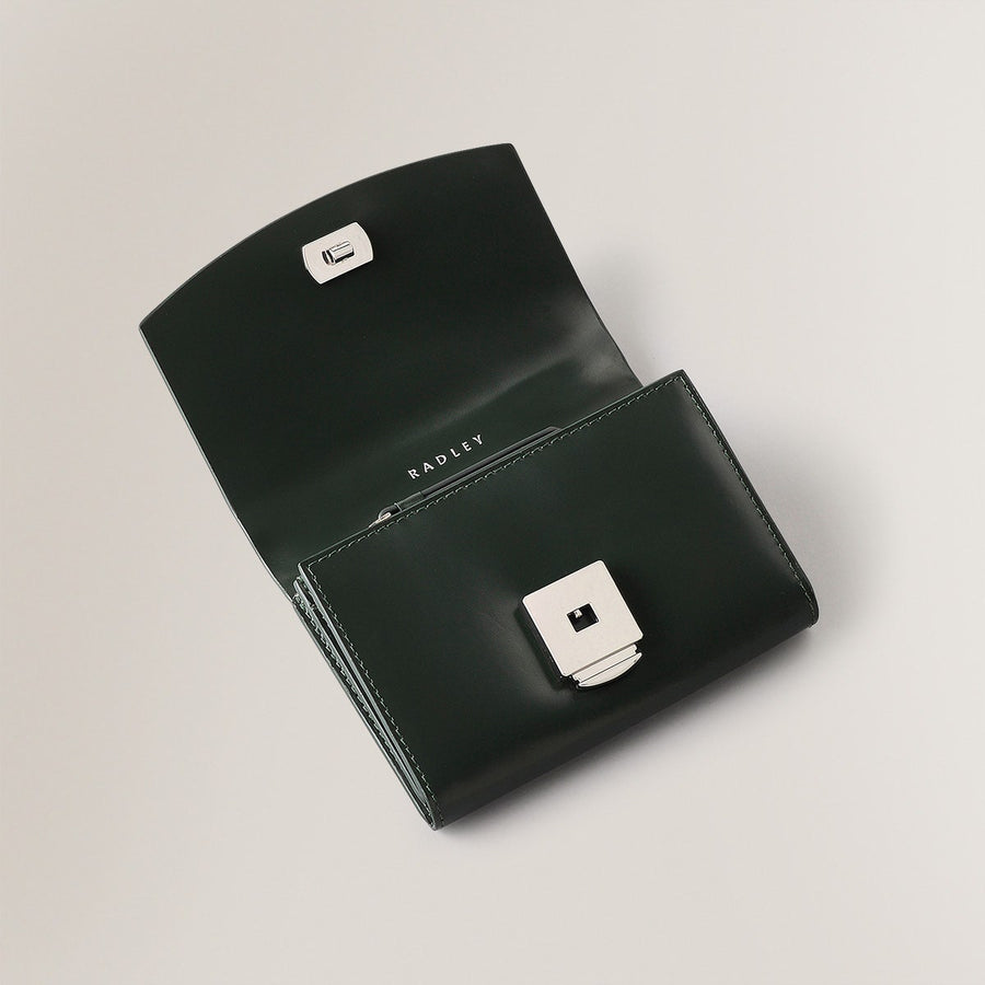 Albert Road Leather Medium Flapover Wallet in Racing Green - S1957302