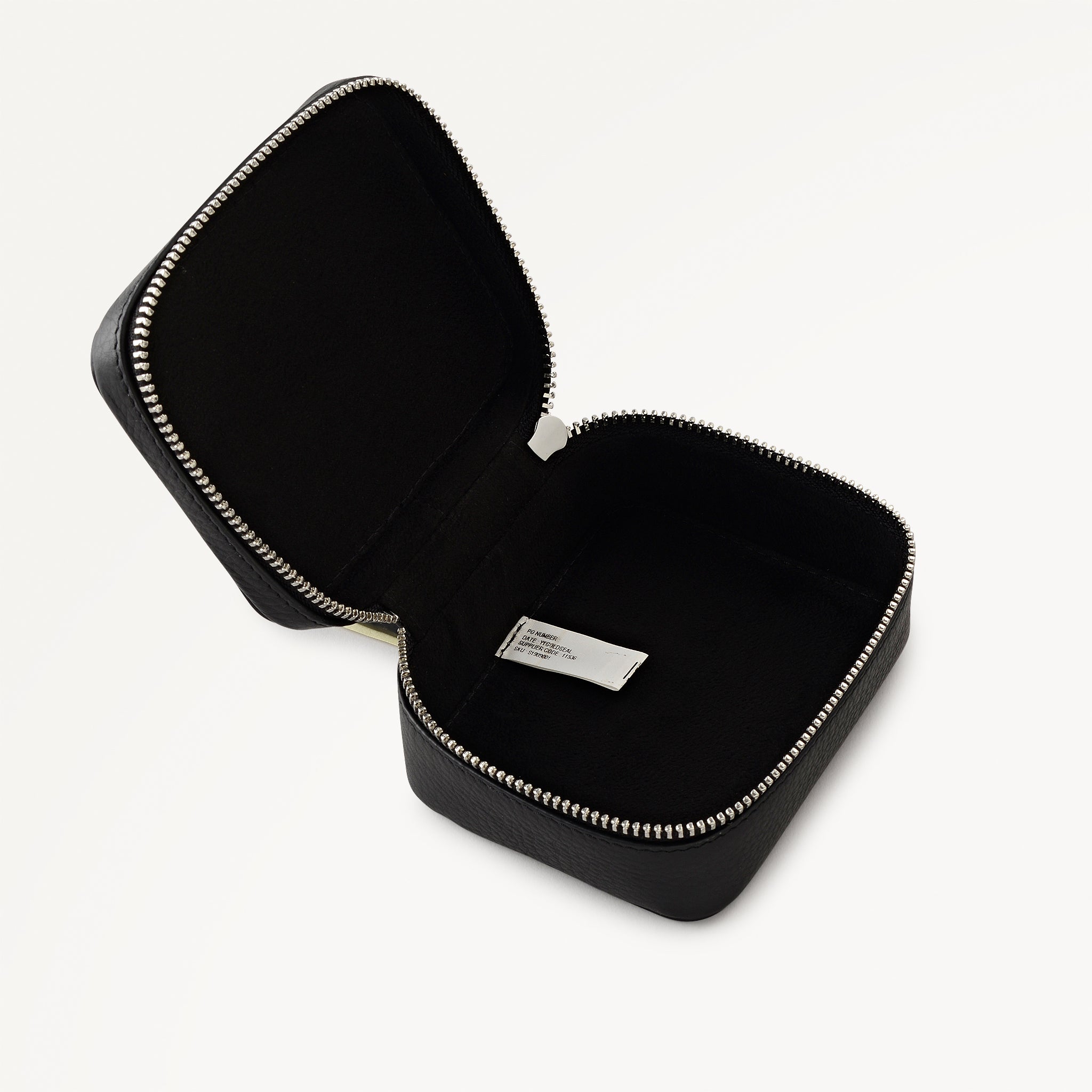 Commute Street Leather Small Zip Around Jewellery Pouch in Black - S1989001