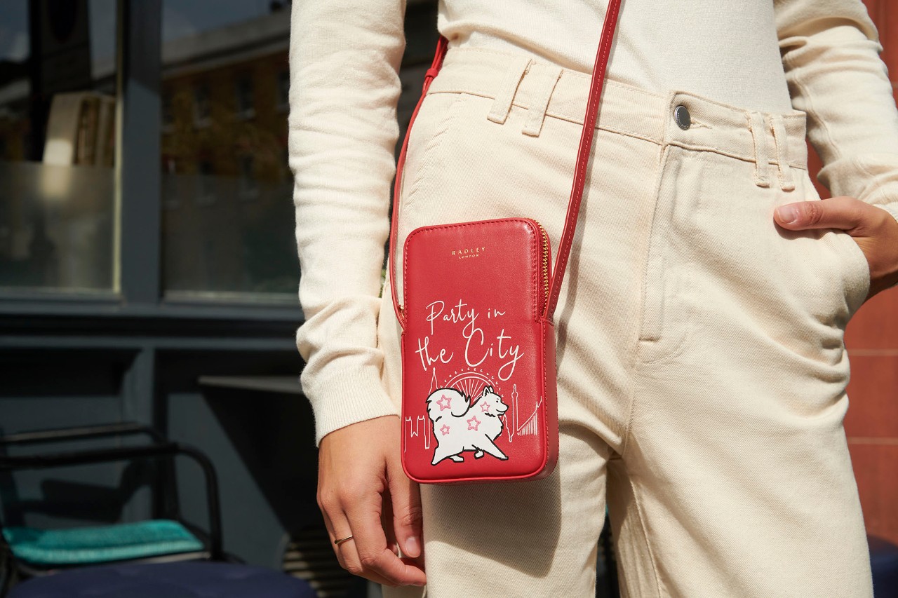 Phone pouch cheap for ladies